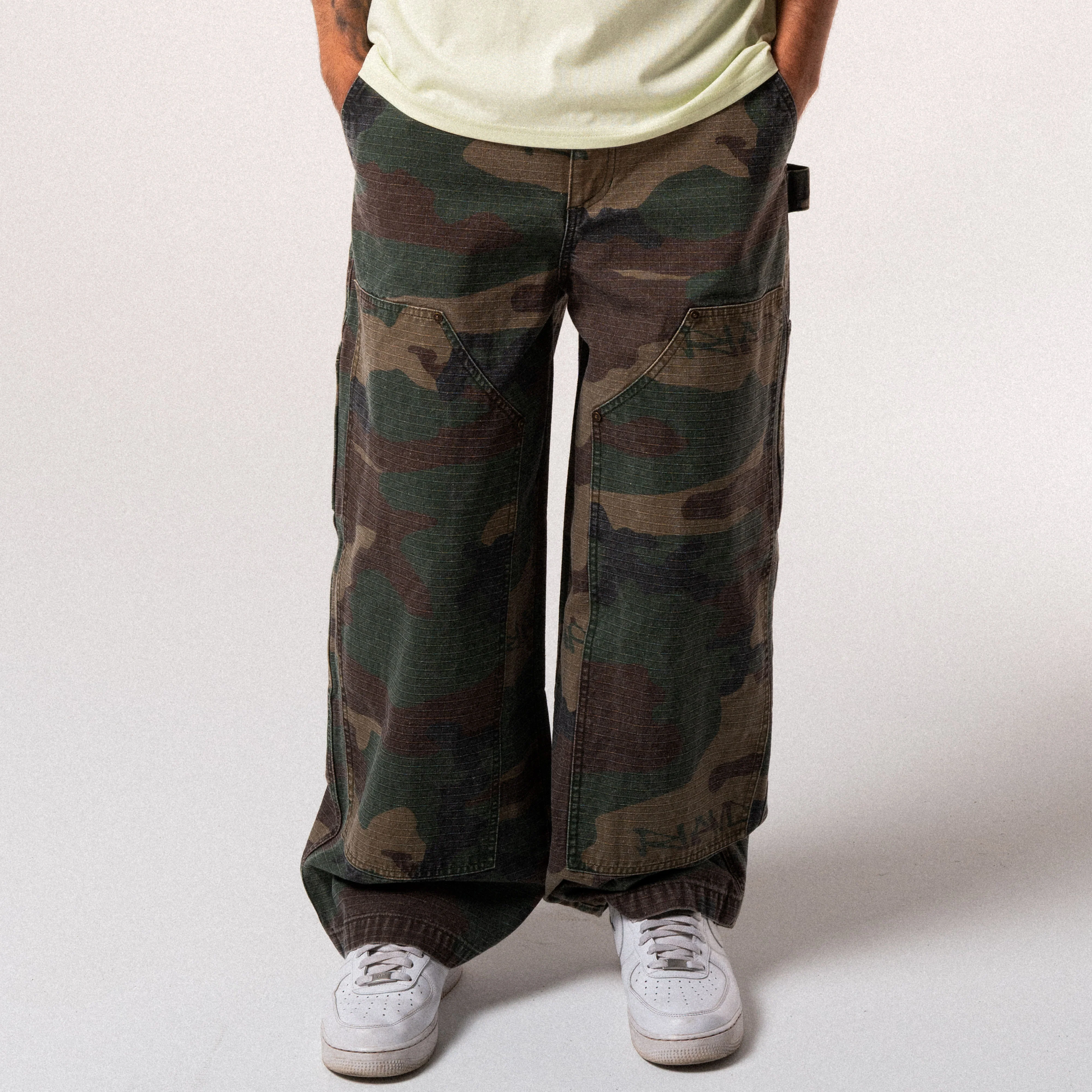 Claws Camo Extra Wide Fit Carpenter Pants (Multi) - Image 5