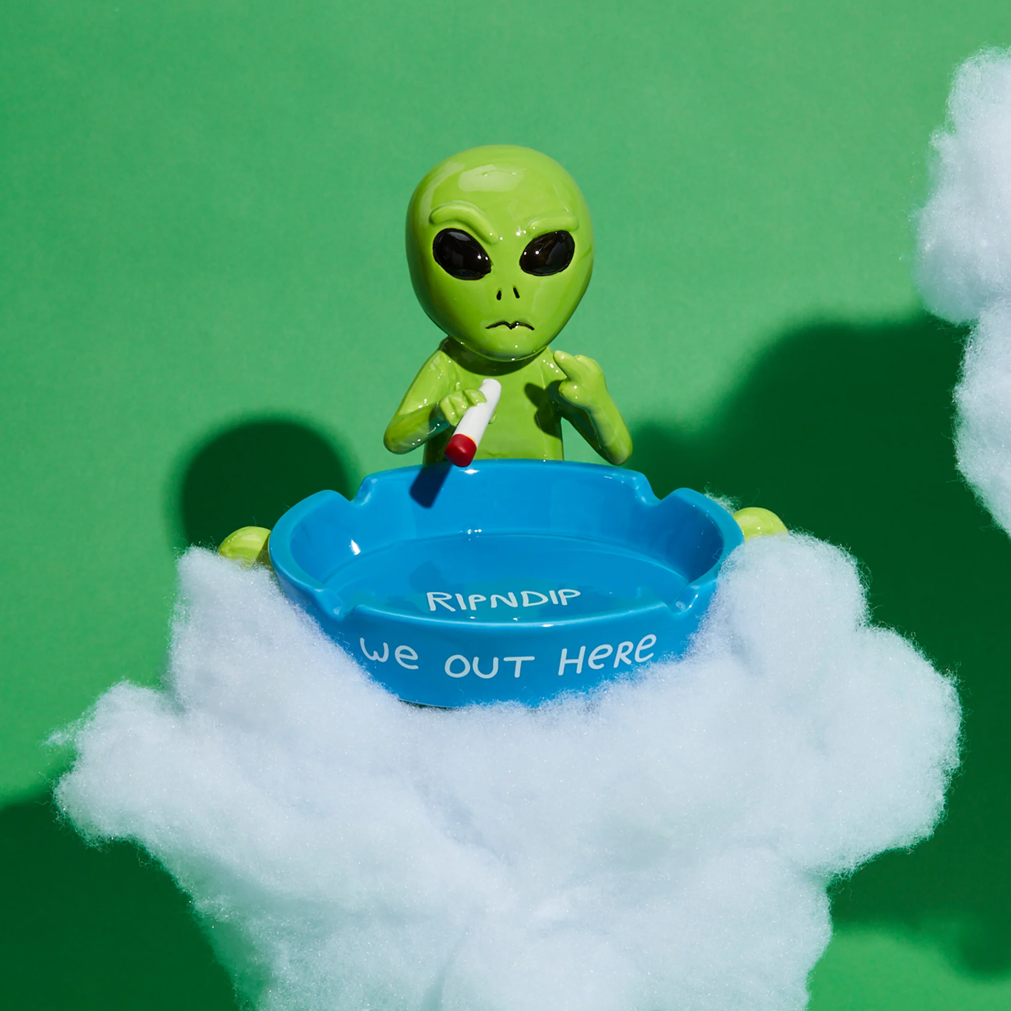 We Out Here Alien Ash Tray - Image 2