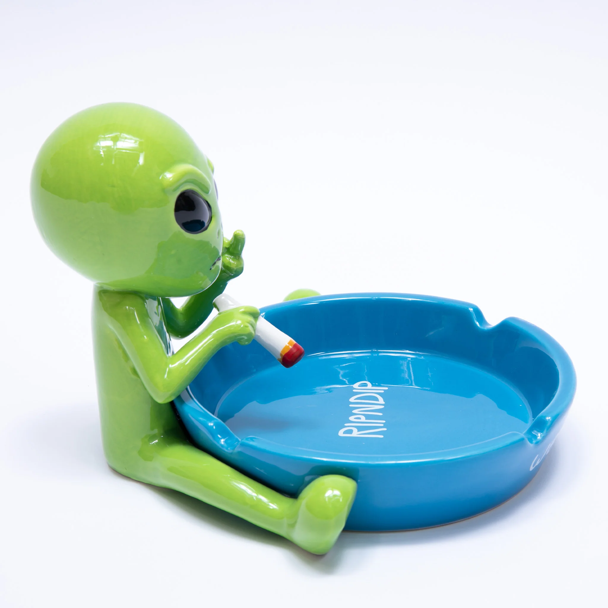 We Out Here Alien Ash Tray - Image 5
