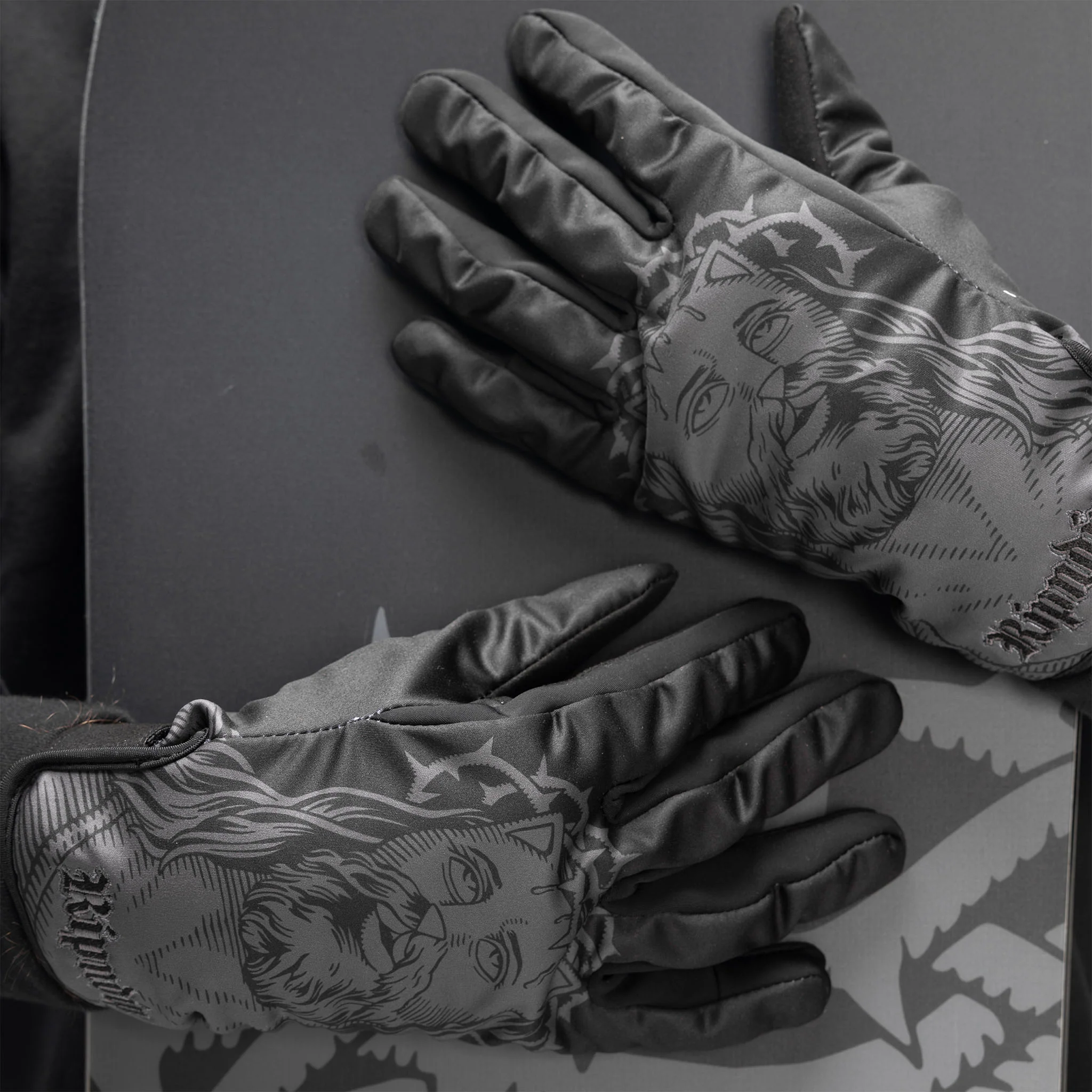 Lord Savior Snow Gloves (Black) - Image 4
