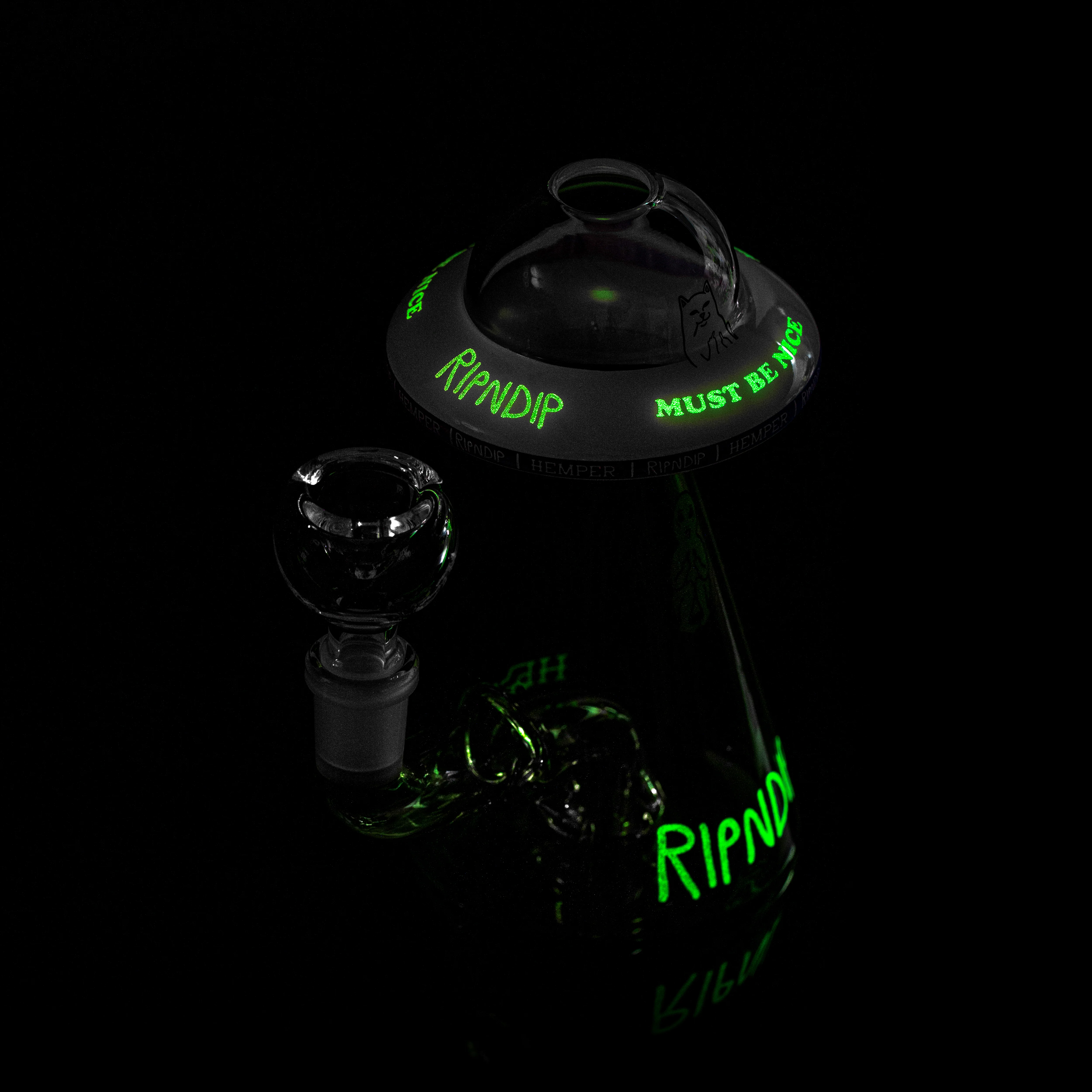 Nermal UFO Beaker Mini (White) - Image 2