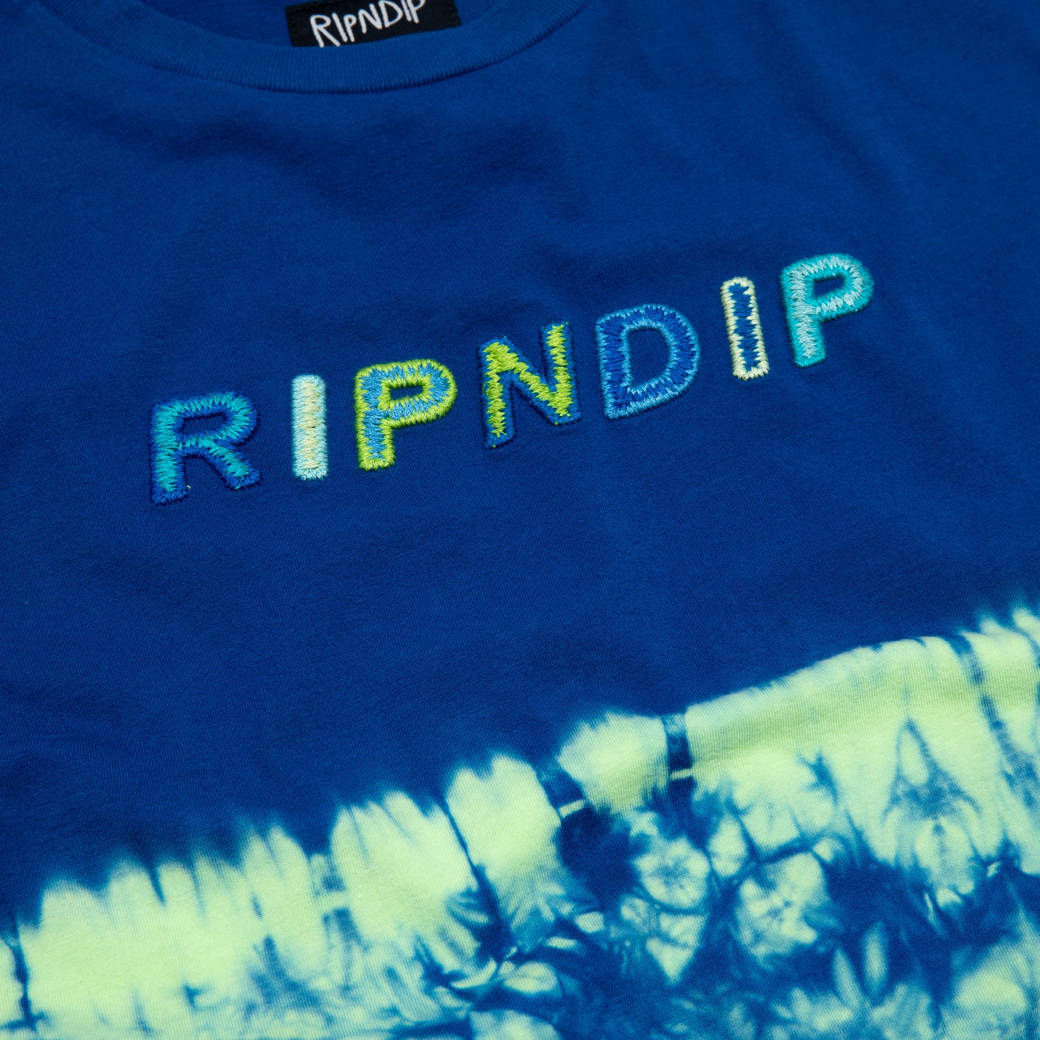 Prisma Embroidered Tee (Navy/Green) - Image 3