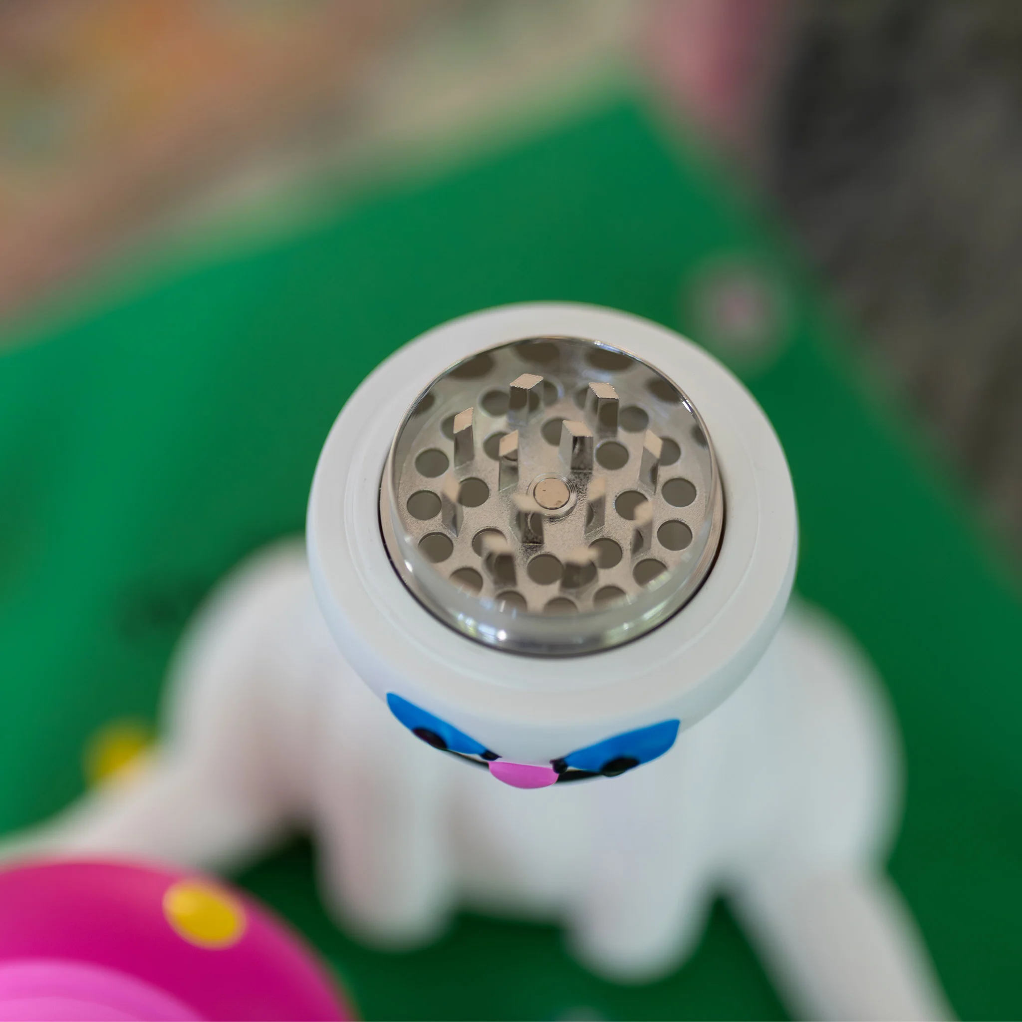 Psychedelic Nerm Grinder (White) - Image 5