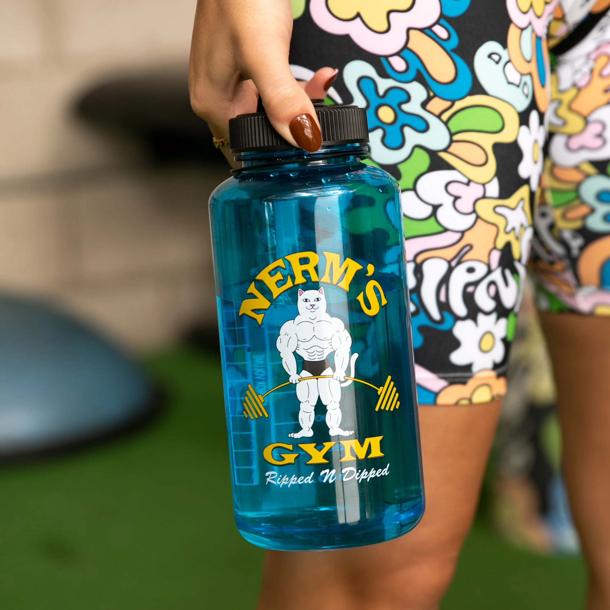 Ripped N Dipped Water Bottle (Blue) - Image 2