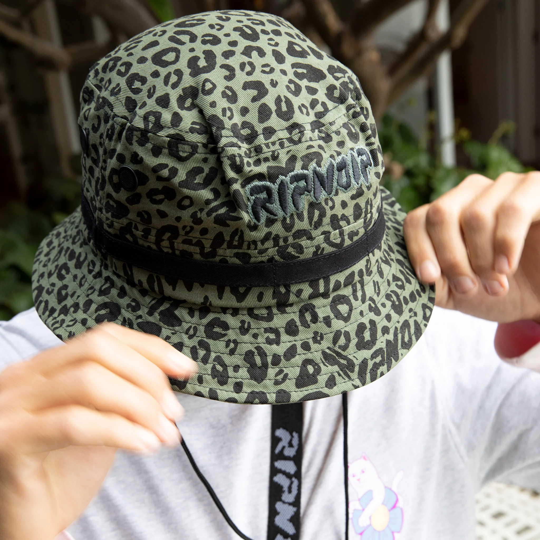 Spotted Cotton Twill Bucket Hat (Olive) - Image 3