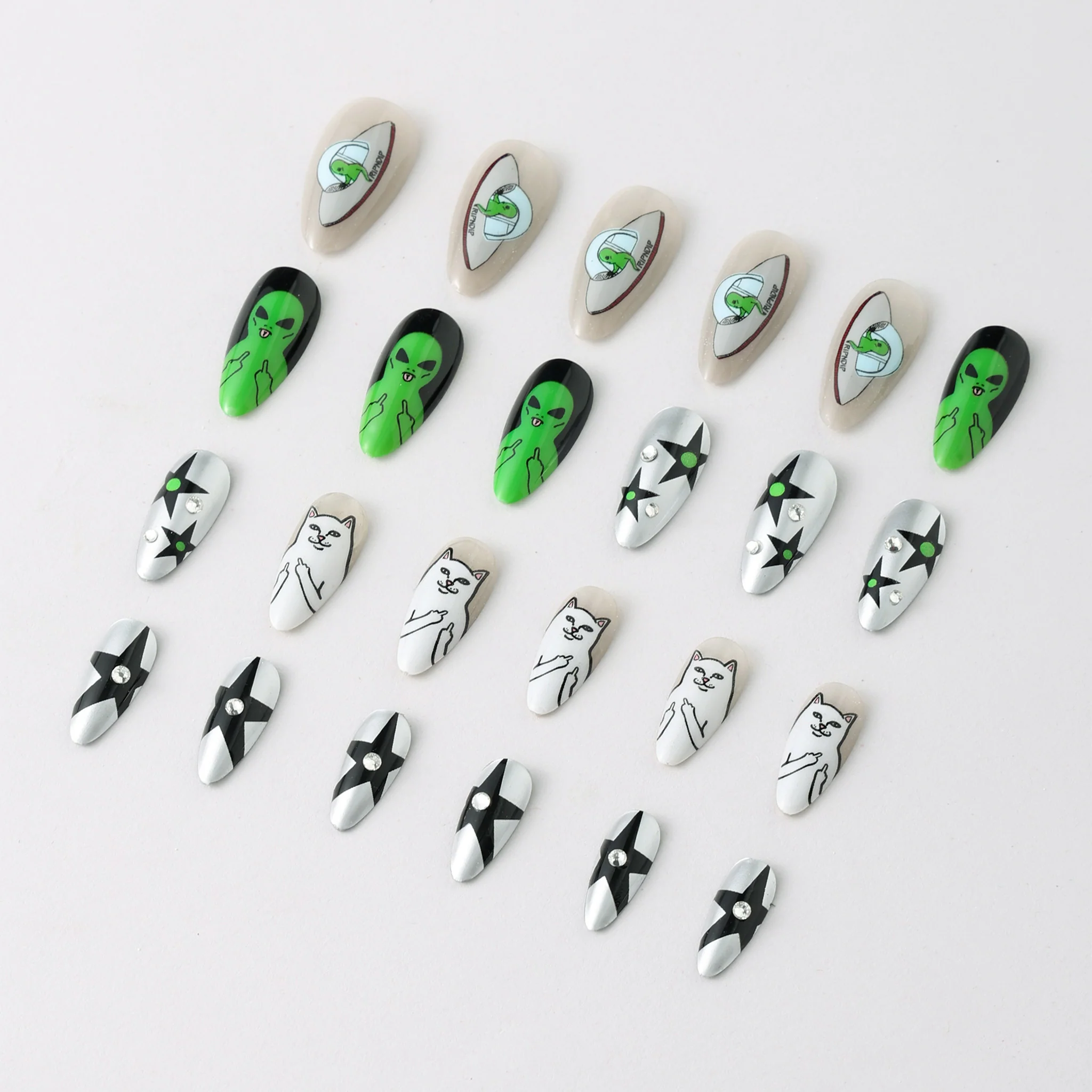 We Out Here Press On Nail Set - Image 5